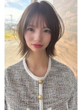 クオン(Cuon) ミディアム×外ハネレイヤー