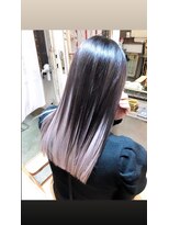 アロウズ(Arrows)&nbsp;コントラストの効いたインナーカラー