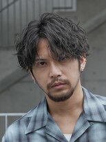 フィフス(fifth)&nbsp;センターパート微分け波巻シャドウパーマfifth原宿20代30代