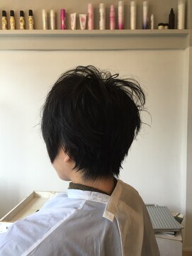 カタチヘアー(HAIR) 。。。。。。。スナオ。。。ショートのカタチ。。。