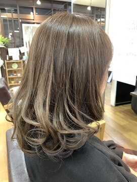 ヘアーアトリエ アルバ(hair atelier alba) ロングボブ