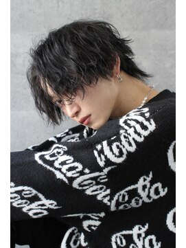 シン(syn) 前髪長めマッシュウルフ