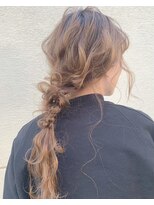 フロクシノーシナイヒリパイリフィケーション(Floccinaucinihilipilification)&nbsp;【ヘアセット】ゆるっと抜け感！編みおろし