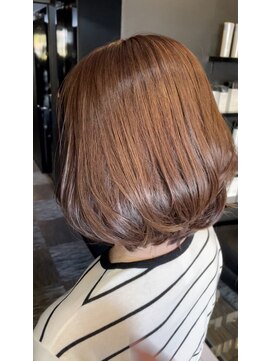 サローネデ アグスティナ バイ サンバンチ(salones de agustina by sanbanchi) ラベンダーベージュ/ボブレイヤー