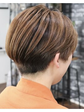 ウィスカーヘアー(whisker hair) ハンサムショート