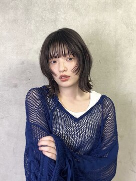 コイ(coii) ダークグレージュのレイヤーロブ