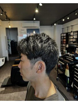 ハールファブリークゼロ(Haar Fabrik ZERO) ツーブロ刈上げ