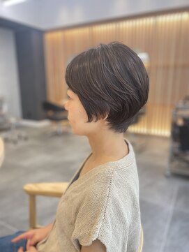 リファインド(REFINED) スッキリ見えのショートボブ 村田