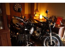 【バイク達】キャロルはバイク乗りに愛されるbarberです！