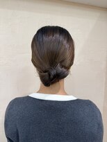 メゾンドムニ 恵比寿(Maison de MUNi) タイトリボンアップスタイル