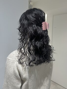 スーズ(sooze) ミディアム_くるくるパーマ_アレンジ