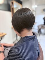 ミミ(Mimi) 刈り上げボブ