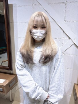 エデル(edel) 2ブリーチで抜きっぱなしブロンドと毛先黒のデザインカラー
