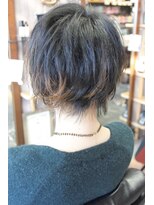 オーバーキャプテンネイキッド(OVER CAPTAIN NAKED) 外国人風カジュアルショート×セクションカラー