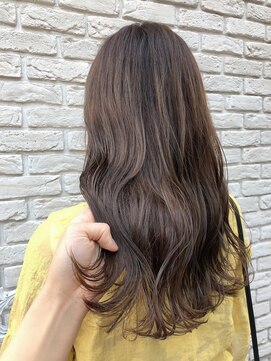 ネイヴィル(navile) シアベージュ