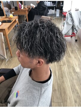 アナヘアー(ANNAHAIR) ハイライトツイストパーマ