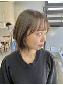 20代30代透明感暗髪オリーブグレージュ外ハネボブ