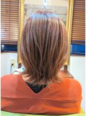 大人ミディナチュラルくびれヘア外ハネボブグレーベージュ立川