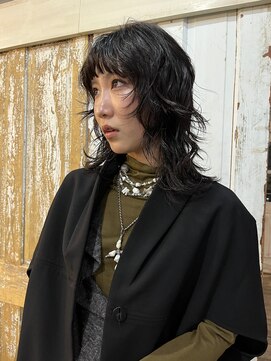 メーヴェ(Mowen) 黒髪レイヤー