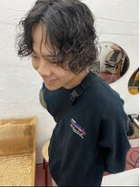 キュエ(qiie)&nbsp;ハイライト/波巻き/マッシュパーマ/ウルフ/インナーグレージュ