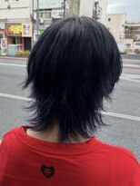 ラビス クローバー(Lovis clover)&nbsp;ブルーブラック外ハネウルフカット♪あゆむ