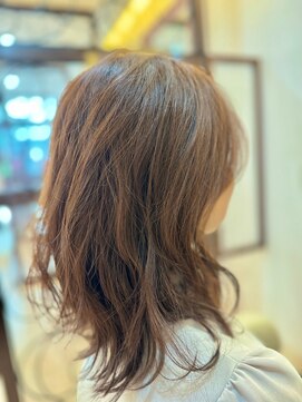 エムスリーヘアー 西千葉店(Mlll HAIR) 20.30.40.50代にオススメ ミディアムスタイル