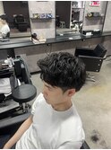 癖っ毛風パーマ×スパイキーショート
