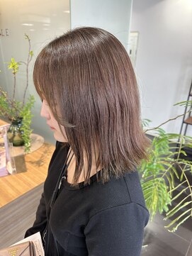 アローム(alom) [aika]ベージュカラーで柔らかベージュ