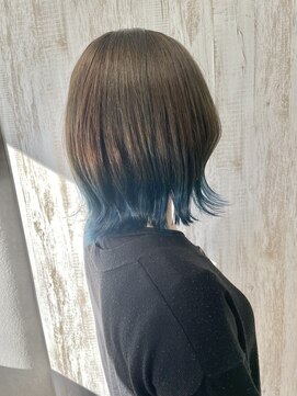 ゼルレーヴ(ZELE reve) ブルーカラー×外ハネボブ