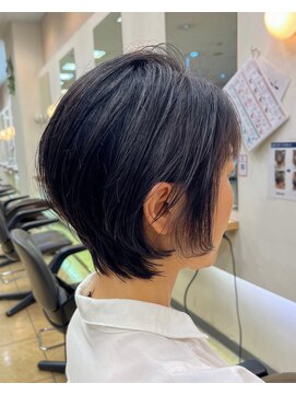 マーリィ イオン久里浜店(AEON) 40代50代おすすめ小顔美人ショート