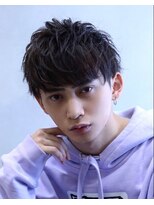 コンフィデンス 新宿3rd(confidence)&nbsp;束感ショート王道刈り上げツーブロックスーツひし形パーマ