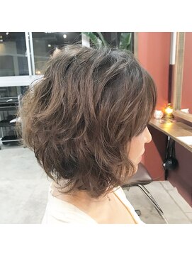 ルーファス 恵比寿 渋谷(Ruufus) ふんわり外人風ウェーブボブ【Ruufus恵比寿渋谷】