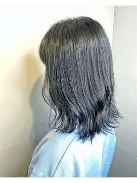 アンサム リリー(UNSOME Lille) 【UNSOME　Lille】エメラルドブルージュ