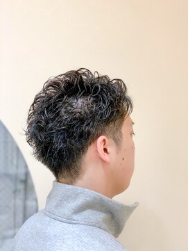 ビューティーサロン タカ(TAKA) ヌーディツーブロックショート