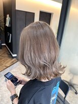 エオル(e'ole)&nbsp;波巻きミルクティグレージュボブ