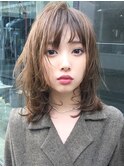 斜めバング/グレージュカラー/デザインカラー/シルキーベージュ