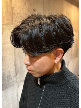 レオン(LEON) カルマ　ニュアンス　センターパート　パーマ