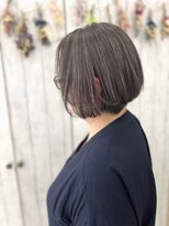 プレッティ フォー ヘア(PRETTY FOR HAIR) 白髪ぼかしハイライト×ショートボブ