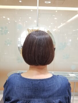 アトリエモア(Atelier More) アッシュ系カラーボブ