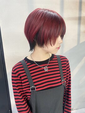 イロハ(IROHA) ショートウルフ×レッドカラー