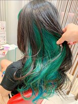 アース 検見川浜店(HAIR&MAKE EARTH)&nbsp;インナーカラービビットグリーン