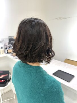 ジュベ(juve.) コテ巻き風パーマ