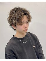 ブライト(BRIGHT)&nbsp;センターパート無造作パーマシャドウパーマ