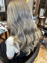 ルチア ヘア ステラ 京都店(Lucia hair stella)&nbsp;ミルクティーベージュ/ロング/学割U24/京都/河原町