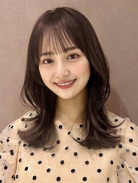 オーラ オモテサンドウ(Aura omotesando) 艶カラー × 似合わせレイヤーカット