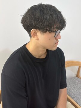 ミュラ(mulah) シャドウパーマ刈り上げマッシュ＊エアリーショートツーブロック