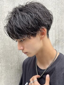 アーリー(Ali'i) 刈り上げセンターパートコンマバングソフトツイストパーマメンズ