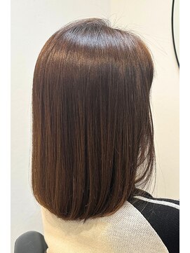 大人女性の清潔感ツヤボブ