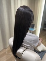 アリエス(Aries)&nbsp;ツヤ感大人ストレート◎30代/40代/50代ヘア