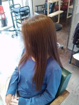 ジプシーヘアー(Gypsy HAIR) 重さのあるストレートロング